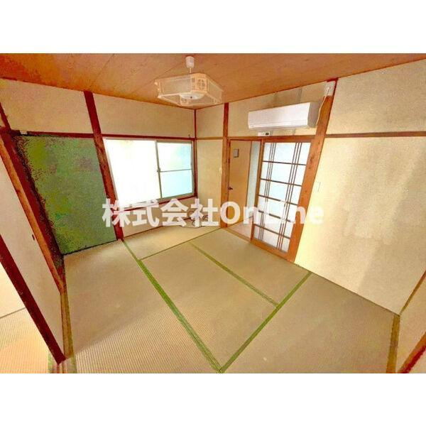 東山本町８丁目テラスハウスの和室
