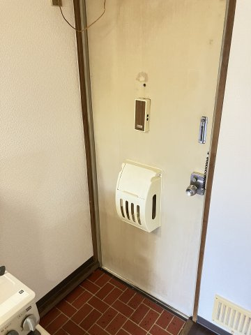 ボワリシュ戸吹の玄関|退去前につき別のお部屋の写真です。