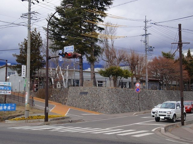 イースト　Ｂの周辺|坂の上小学校まで300m