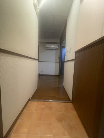 サンパレス弁天の玄関