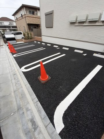 レーニアⅡの駐車場