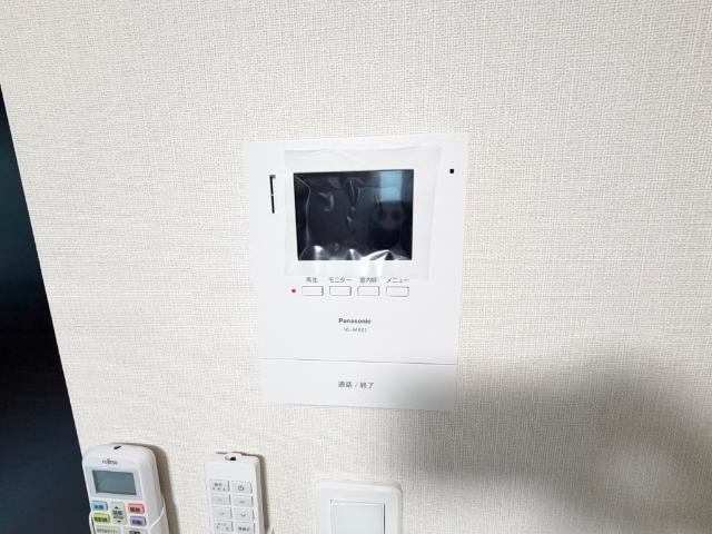 ヌーヴェルテールAの内装|カメラ付インターホン