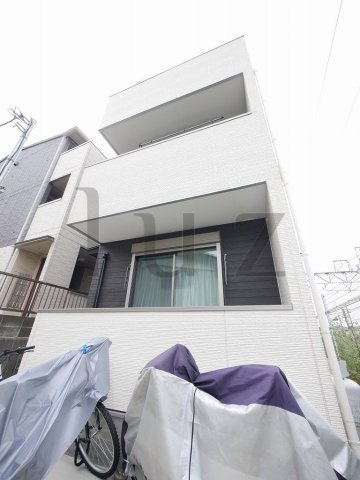 ベルメゾン横浜小机の外観
