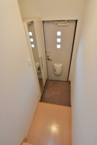 グランツオーヴェルⅡの玄関