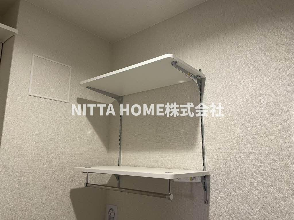 グランドパーパスのその他|室内洗濯機置場に収納スペースも付いています＊