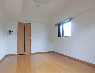 ルーブル江古田参番館の居間・リビング