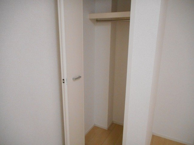 プリムローズ鷹の台の収納