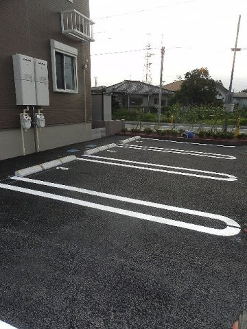 アニマーレＡの駐車場