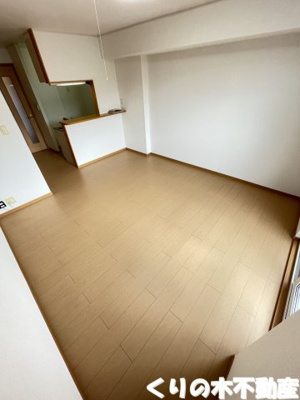 【居間・リビング】 | グランデＫⅡ　Ｄ | 反転同タイプのお部屋です（現況を優先します）
