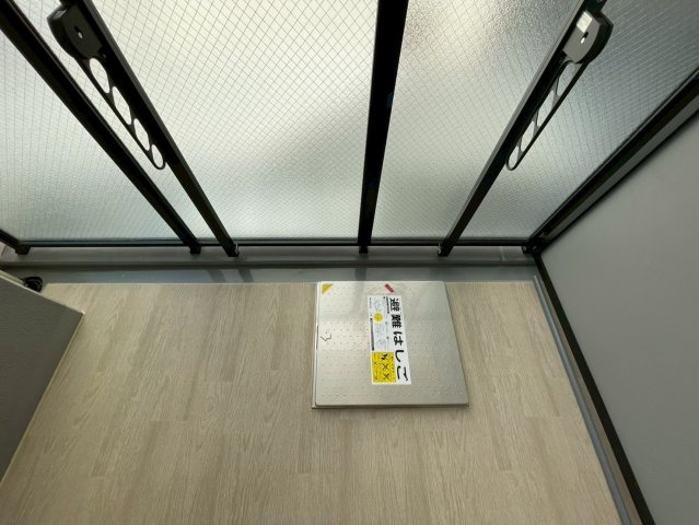 ソルテラス神戸栄町通のバルコニー