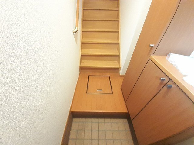プラシードＢの玄関