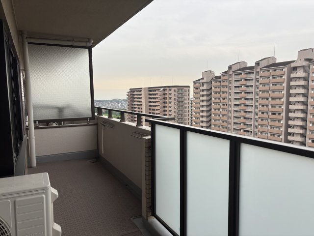 【バルコニー】