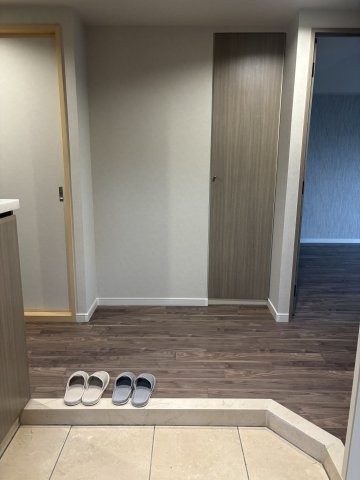 【玄関】