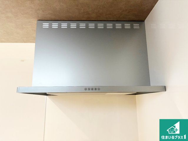 ■枚方市香里ケ丘　第6期　新築一戸建ての設備|汚れにくいスロットフィルタでお手入れラクラク！ＬＥＤ照明付き！
