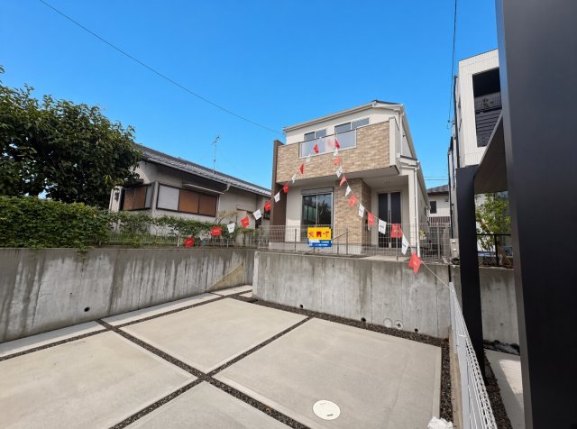 ■枚方市香里ケ丘　第6期　新築一戸建ての外観|お客様に長く安心して住んでいだだける事にこだわった家づくり！住んでからのアフターサービスにもしっかりと取り組んでいます！