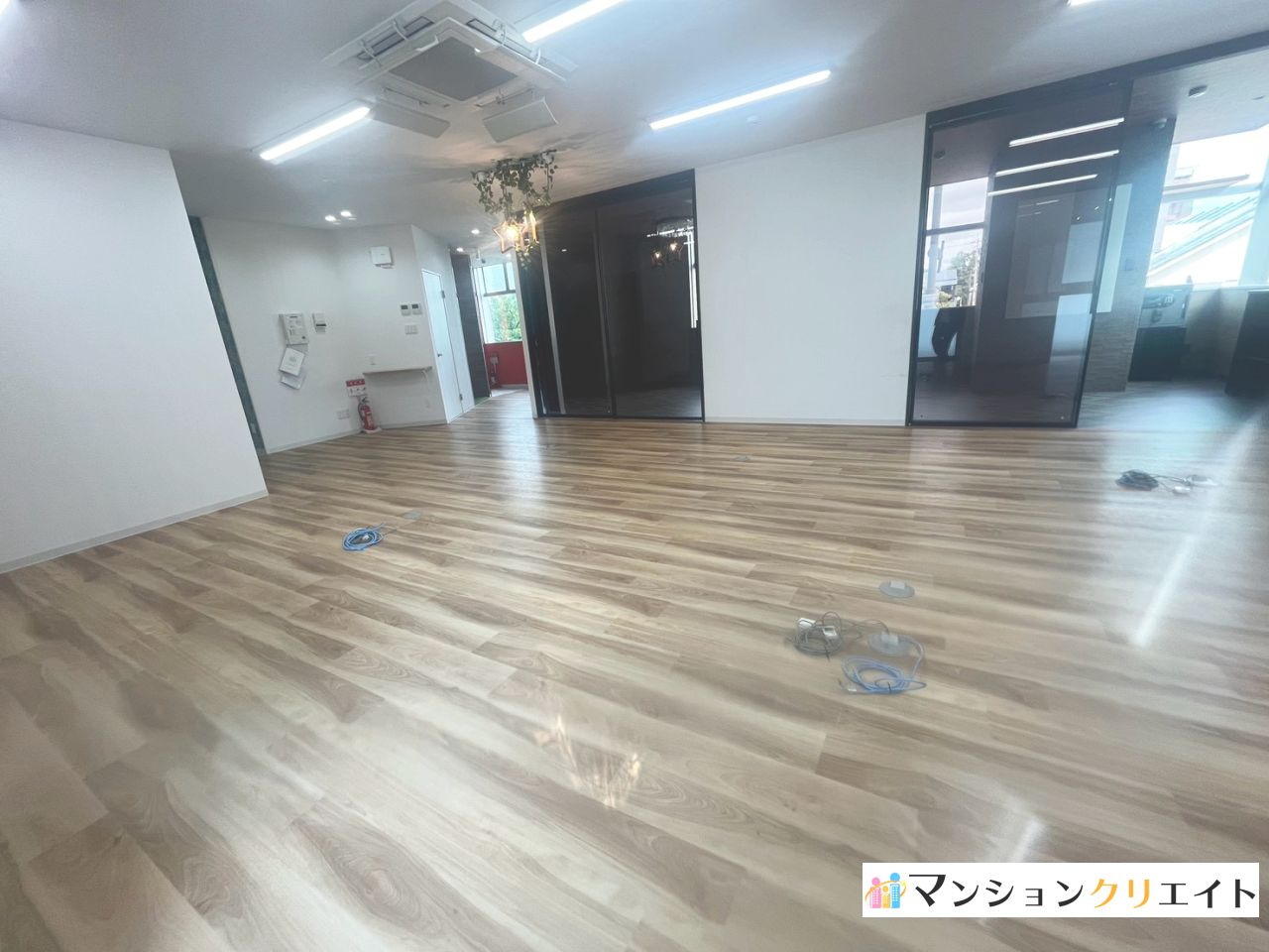 プレミスト大手さくら通りの内装|広々とした空間のメインルーム