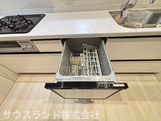 八王子市並木町～全９棟～のその他|毎日の家事をしっかりサポートしてくれるビルトイン食器洗浄乾燥機付きです！食事の後片付けをお任せできるので、ご家族でゆっくり過ごす時間が増えます。手洗いに比べて節水効果も期待できて環境にも優しいです♪