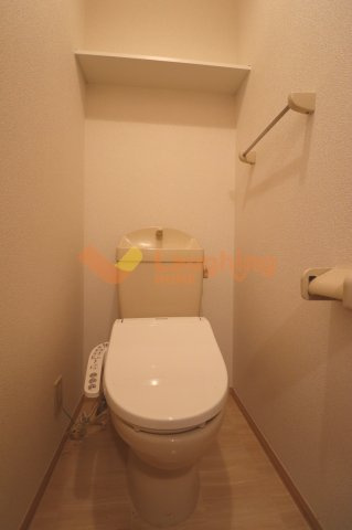 アンプルールA棟のトイレ|ゆったりとした空間のトイレです