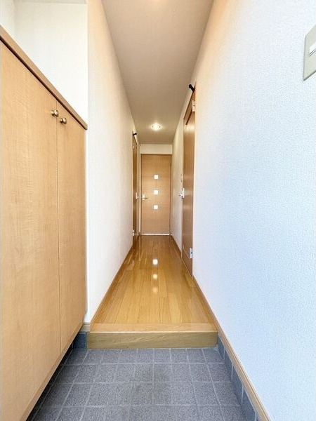 モアナコートの玄関