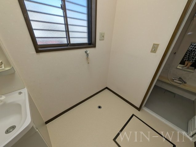 つつじが丘貸家群の洗面所|イメージ（同施工会社同一モデルの写真です）