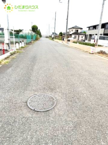 野田市なみき第7　新築戸建　1号棟の前面道路含む現地写真|接道：北東側8m公道・南東側8ｍ公道