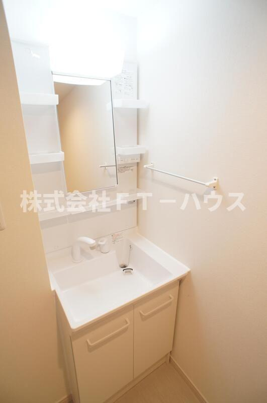 リブリ・船橋湊町の独立洗面台