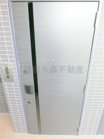 メイクスデザイン糀谷アジールコートの玄関