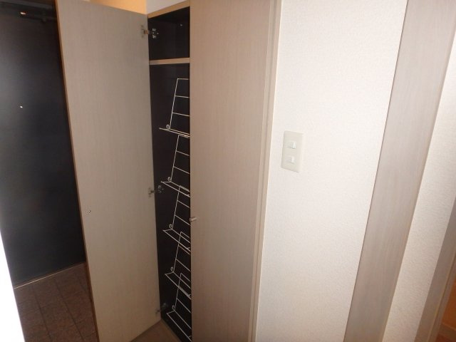 タウンフォルム武蔵小杉一番館の収納|他のお部屋の参考写真となります。
