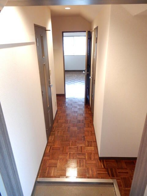 成城アベニュー館の玄関