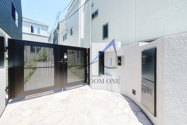Ｍａｉｓｏｎ　ｄｅ　Ｒｕｅｌｌｅのエントランス|エントランスです。