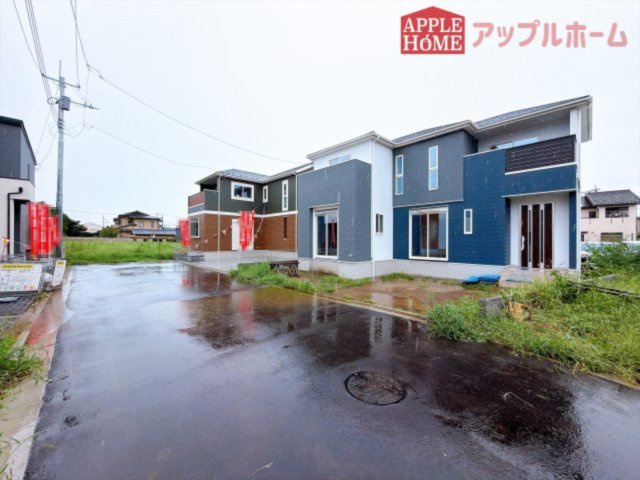 [新築住宅] 坂戸市鎌倉町 全6区画の前面道路含む現地写真