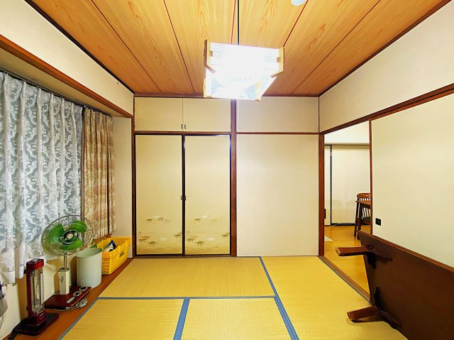 伊東一碧苑マンションの和室