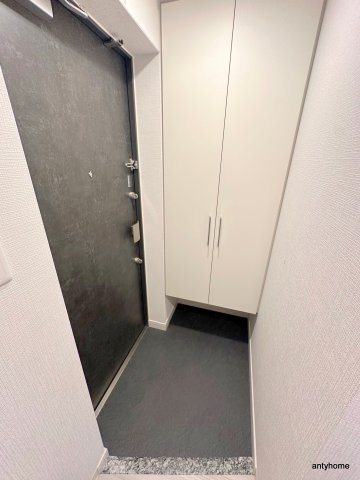 ソルテラス阿波座ウィズ　仲介手数料無料の玄関