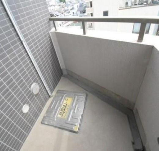 新宿区下落合３丁目の賃貸マンションのバルコニー