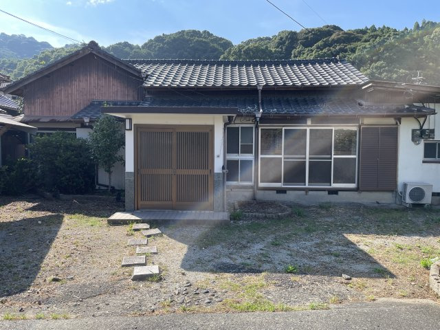 厳木岩屋借家の外観