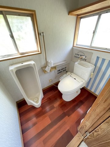 厳木岩屋借家のトイレ