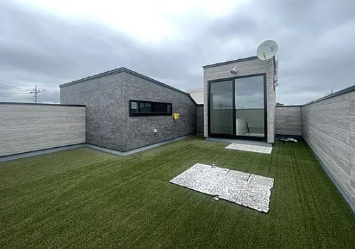 【中古】川越市鯨井新田中古住宅のバルコニー|開放感あり周りの目が気にならない屋上バルコニー