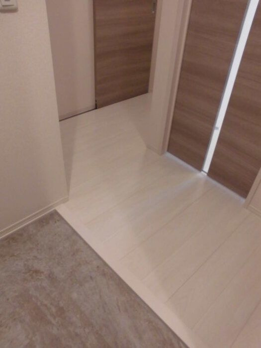 アンプルールの玄関