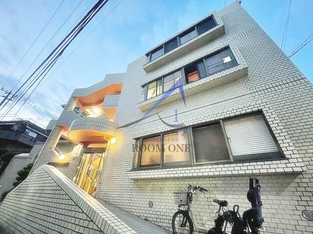 ロイヤルハイツ新高円寺の外観|外観です。