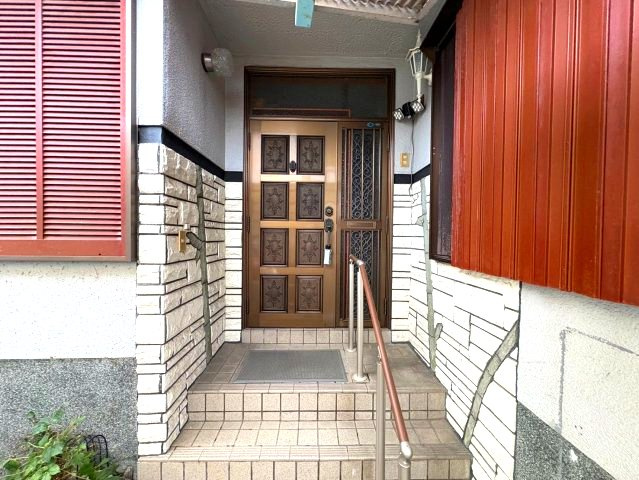 喜多町戸建のエントランス