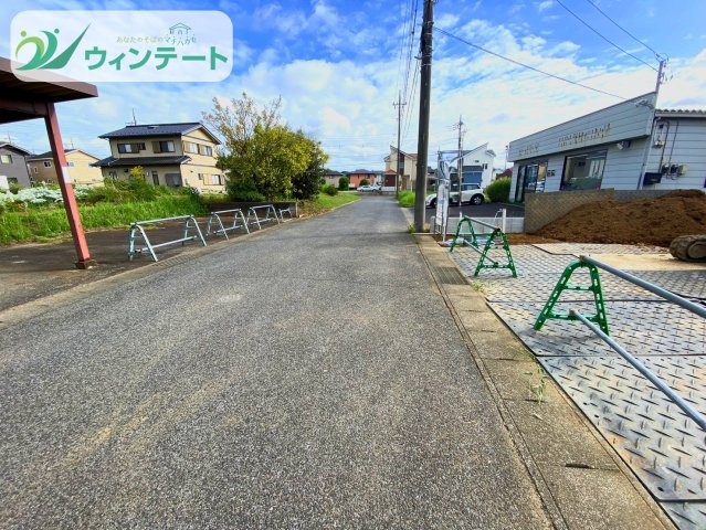 龍ケ崎市城ノ内4丁目3番　新築戸建の前面道路含む現地写真|前面道路は交通量が少なく子供の通学にも安心の道路です♪ぜひ現地でご体感ください！