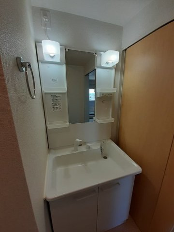 フェリチタ　ナギの木の洗面所