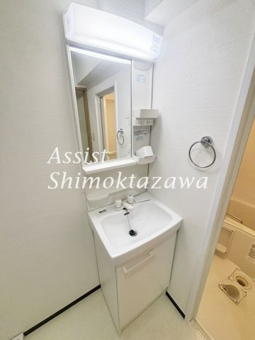 メゾンレスポアールの独立洗面台|※同物件同仕様の参考写真です