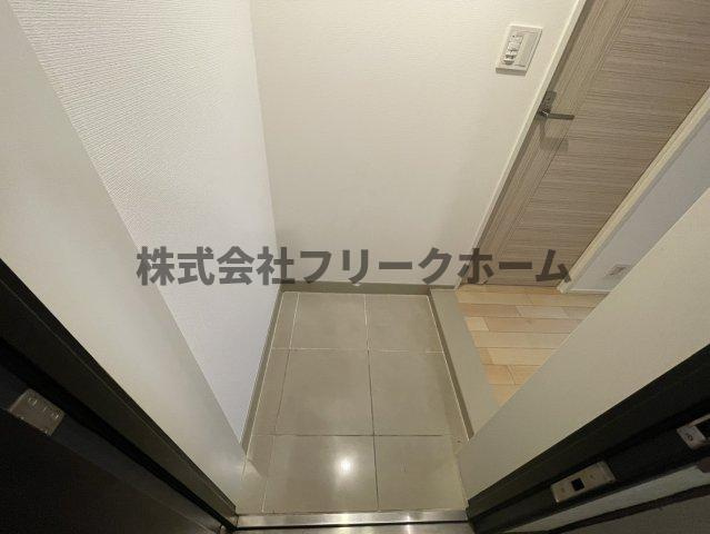 武蔵野市中町１丁目の賃貸マンションの玄関