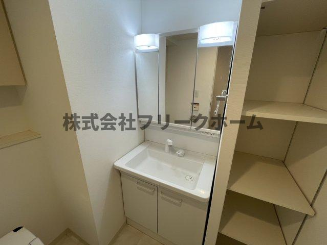 武蔵野市中町１丁目の賃貸マンションの洗面所