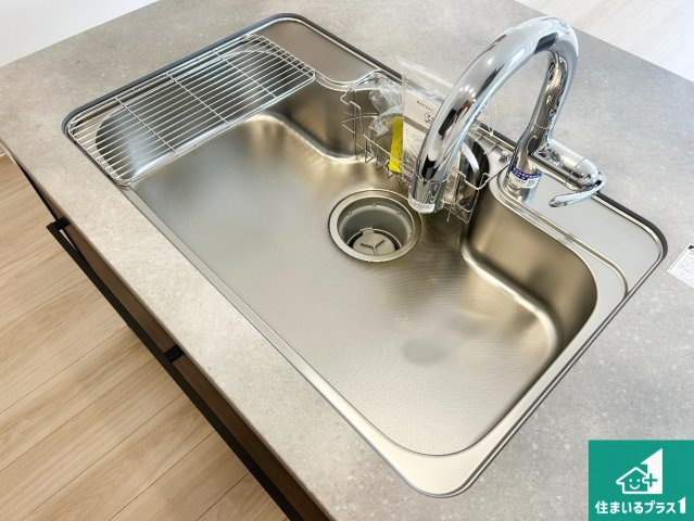 ◆堺市堺区大浜中町　新築一戸建ての設備|広々としたシンクで食器洗いも楽々！