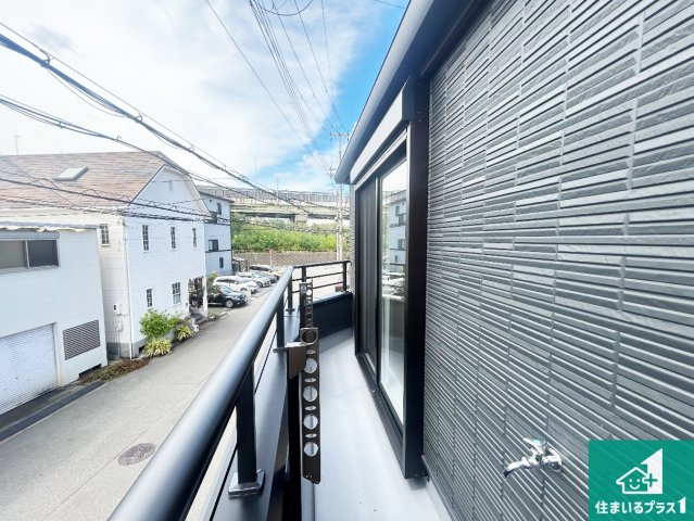 ◆堺市堺区大浜中町　新築一戸建てのバルコニー|日当たりのよいバルコニー！お部屋が開放的に！