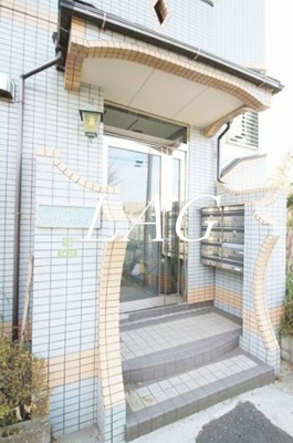 【エントランス】 | ハイツリバーサイド | エントランスです。