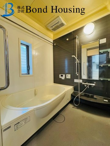 駐車並列2台　土山駅徒歩18分　魚住町清水　中古戸建の浴室
