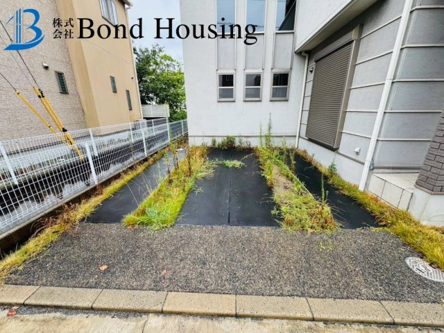 駐車並列2台　土山駅徒歩18分　魚住町清水　中古戸建の庭